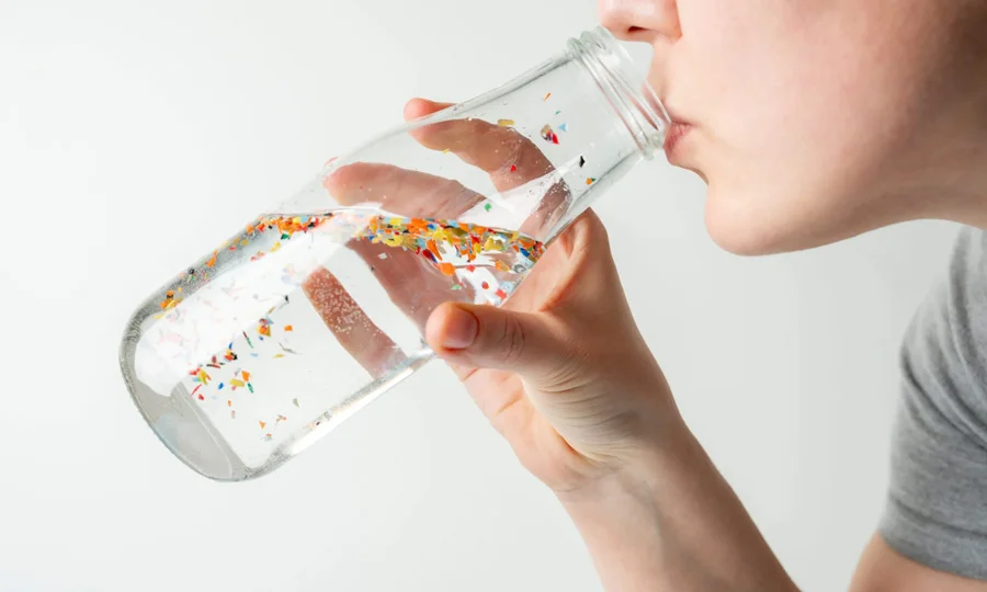 پانی سے مائیکرو پلاسٹک نکالنے کا آسان طریقہ دریافت