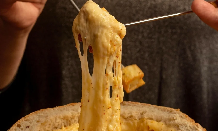 پنیر اور کریم دماغی صحت کے لیے فائدہ مند، مگر کچھ احتیاط ضروری