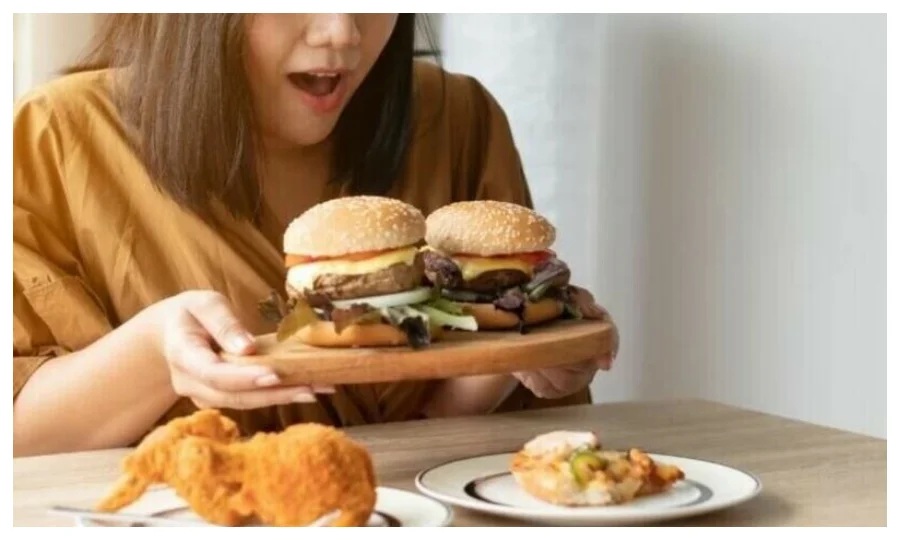 زیادہ کھانا : دماغ اور جسم پر اس کے اثرات