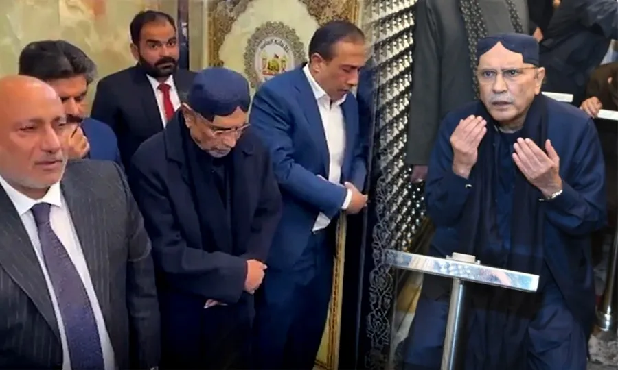 صدر آصف زرداری کی کربلا میں روضۂ حضرت امام حسینؓ اور حضرت عباسؑ پر حاضری