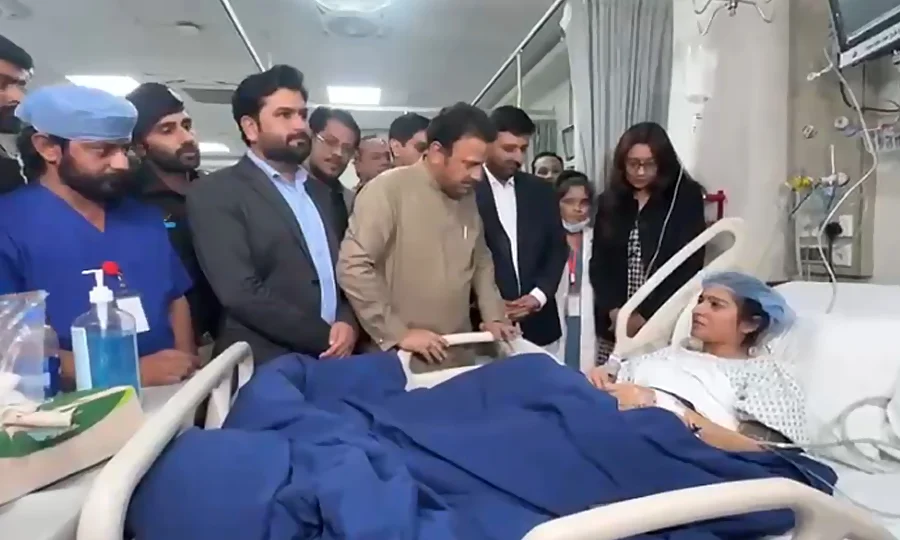 سکھر، صوبائی وزیر داخلہ کی شکارپور مقابلے میں زخمی افسران و اہلکاروں کی عیادت