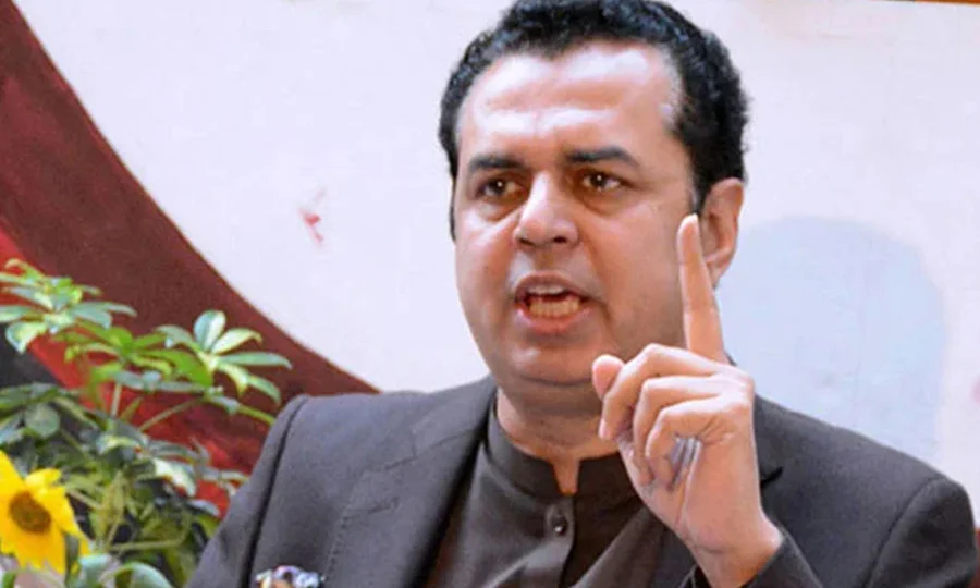 اظہارِ رائے میں احتیاط ضروری ہے، ملکی سلامتی پر سمجھوتہ نہیں کیا جاسکتا؛ طلال چوہدری