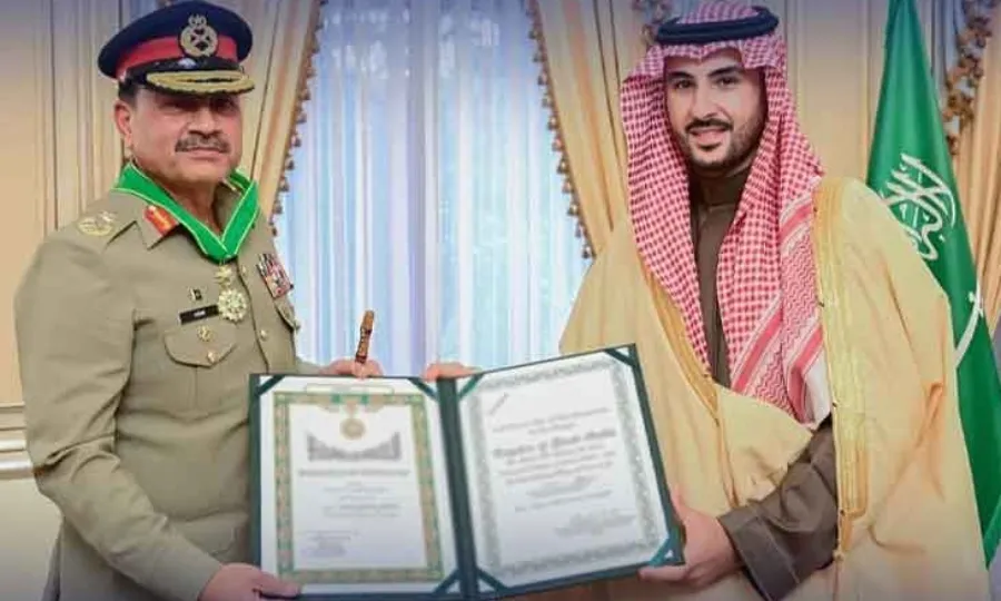 پاک سعودی دفاعی تعلقات مضبوط؛ فیلڈ مارشل کو اعلیٰ ترین سعودی میڈل سے نوازا گیا