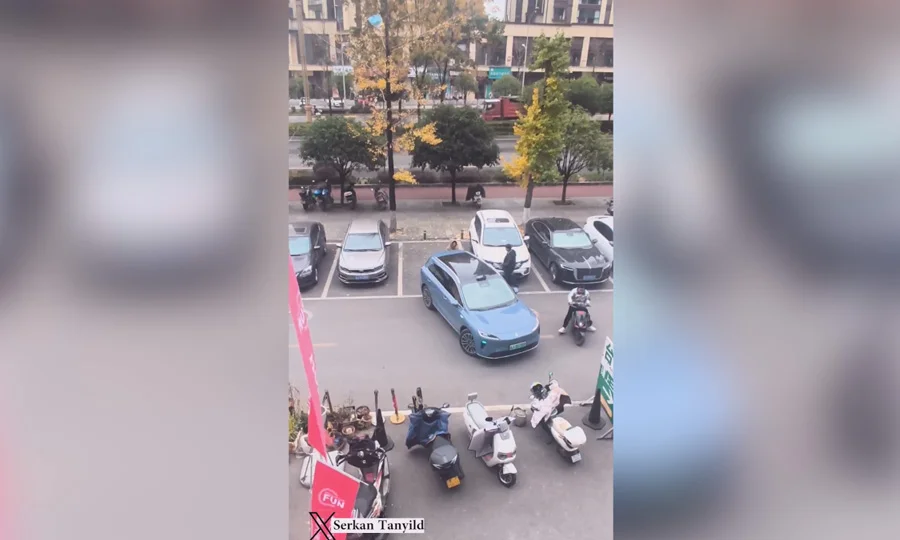 شوہر کے لیے پارکنگ اسپیس روکنے کی کوشش ناکام، گاڑی نے خود کام دکھا دیا