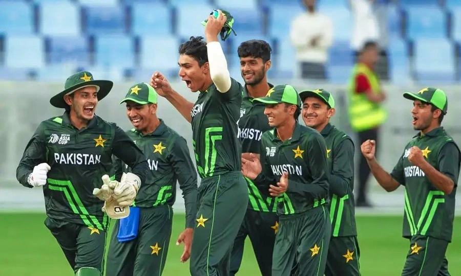 قومی انڈر 19 ٹیم زمبابوے میں 25 دسمبر سے شروع ہونے والی ٹرائی سیریز میں حصہ لے گی، جبکہ 15 جنوری سے شروع ہونے والے انڈر 19 ورلڈ کپ میں بھی شرکت کرے گی۔