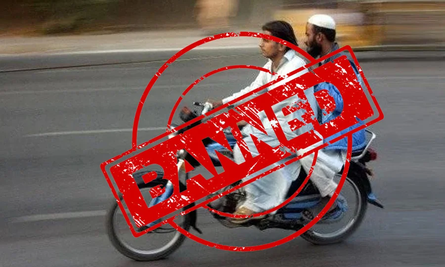 کراچی میں ڈبل سواری پر پابندی عائد