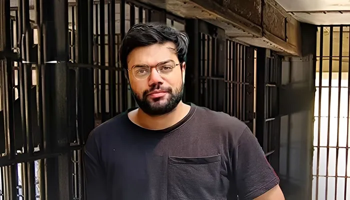 ضمانت کے بعد ڈکی بھائی کی پہلی جھلک وائرل؛ مداح تشویش میں مبتلا