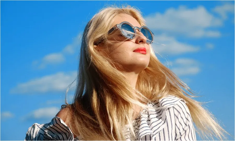 سن گلاسز کا استعمال؛ فیشن سے زیادہ آنکھوں کا تحفظ