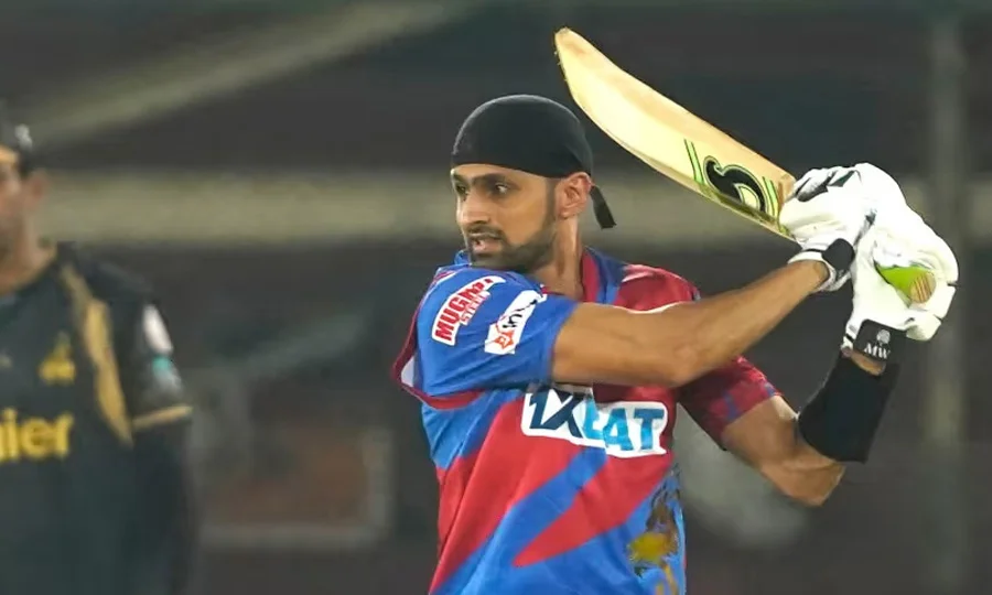 شعیب ملک کا پاکستان سپرلیگ سے بطور کھلاڑی ریٹائرمنٹ کا اعلان