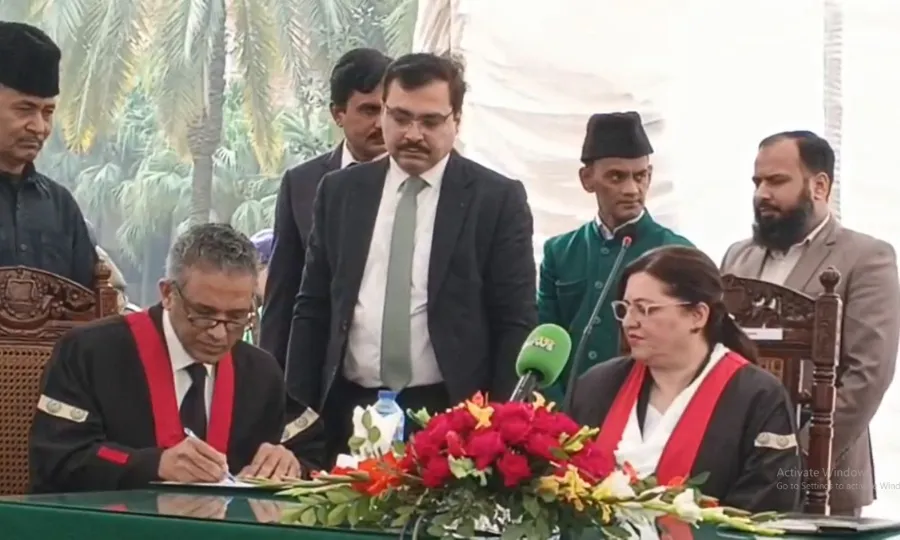 لاہور ہائیکورٹ کے 11 مستقل ججز نے عہدے کا حلف اٹھا لیا