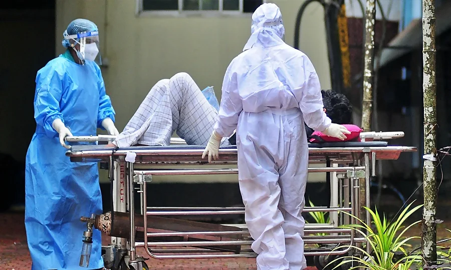 بھارت سے خطے کو خطرہ، مہلک وائرس سرحدوں کی طرف بڑھنے لگا