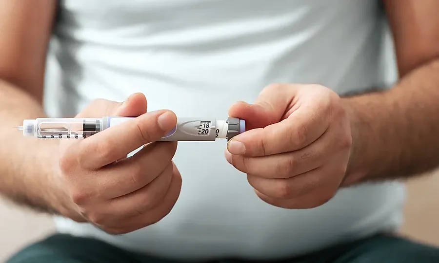 وزن گھٹانے کے نام پر صحت سے کھلواڑ، برطانیہ میں صحت کا نیا بحران سر اٹھانے لگا