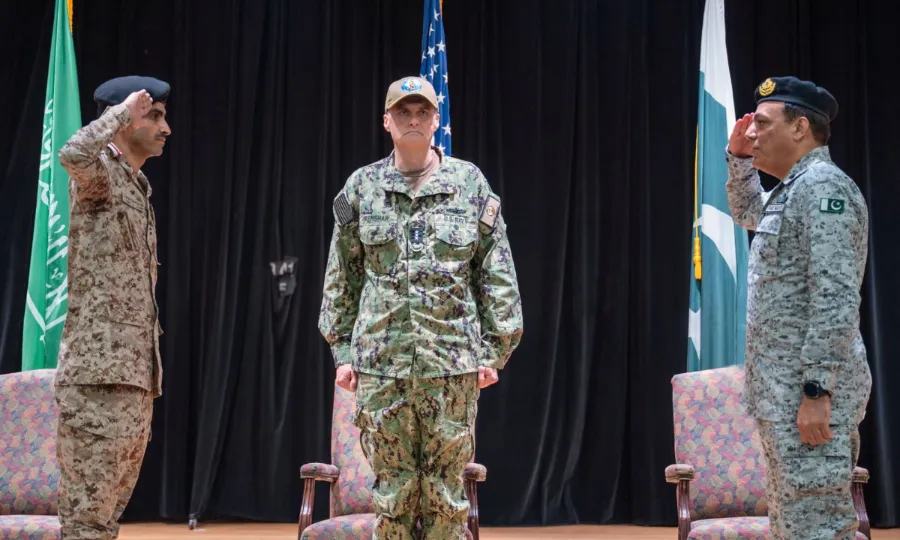 پاک بحریہ نے کمبائنڈ ٹاسک فورس 150 کی کمان سنبھال لی