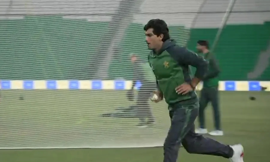 پاکستان بمقابلہ آسٹریلیا: ٹی ٹونٹی سیریز، قومی ٹیم کی قذافی سٹیڈیم میں پریکٹس