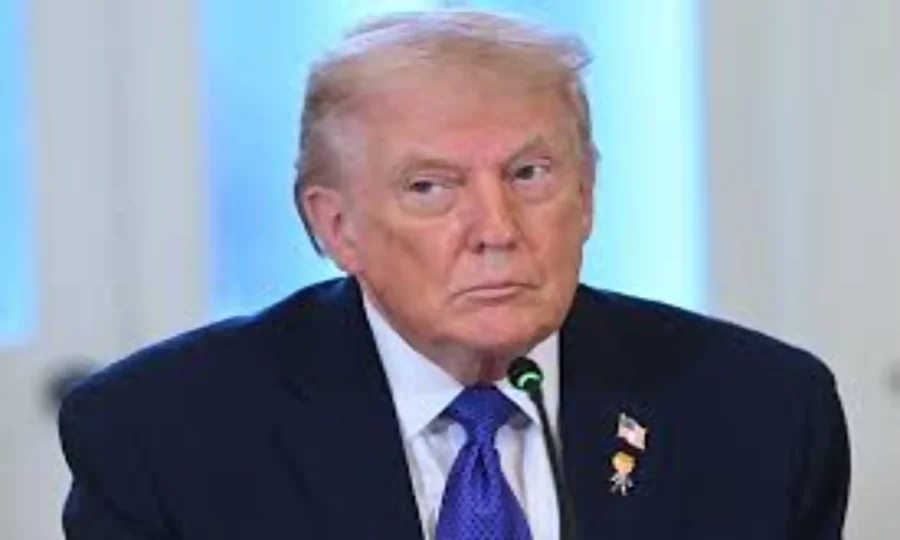 ایران پر ممکنہ امریکی حملہ جوہری تنصیبات سے بھی بڑا ہوسکتا ہے، ٹرمپ کا دعویٰ