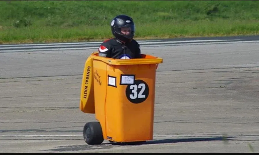 دنیا کا تیز رفتار سے چلنے والا انوکھا کوڑے دان تیار