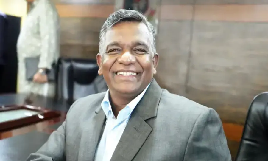 بنگلادیش کرکٹ بورڈ کے سربراہ ہنگامی دورے پر پاکستان پہنچ گئے