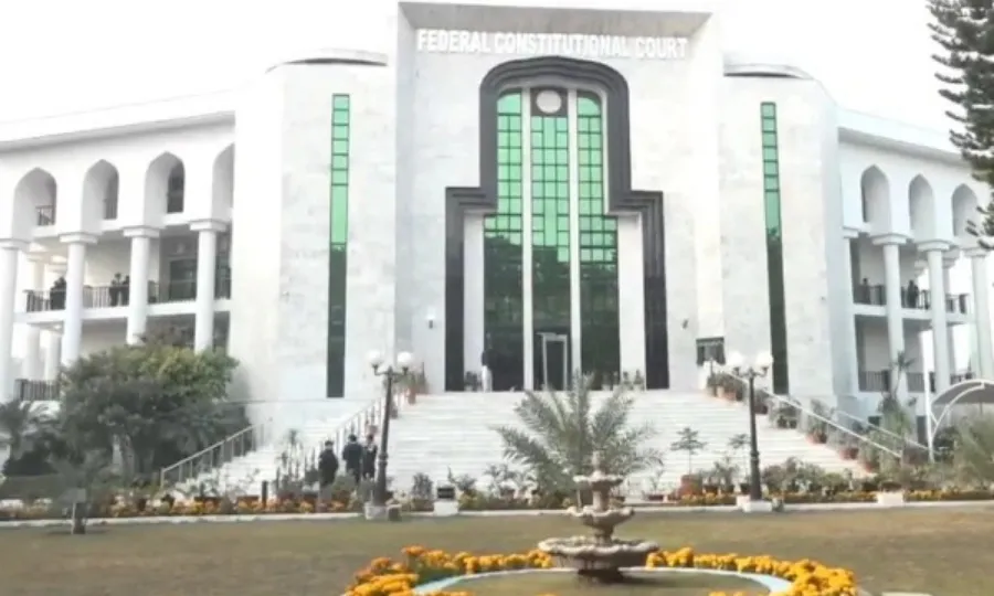 ٹینڈر اشتہار میں غیر ظاہر شرائط کی بنیاد پر لاگت سے اضافی رقم مانگنا غیر قانونی قرار