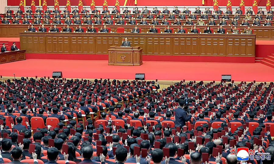 کم جونگ اُن دوبارہ شمالی کوریا کی قیادت کے لیے منتخب