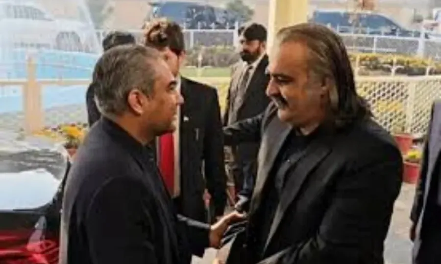 محسن نقوی نے سی ڈی ایف سے بانی پی ٹی آئی کی رہائی کیلئے بات چیت کی، علی امین گنڈا پور