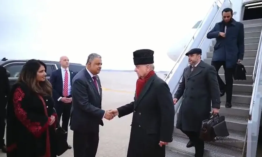 وزیرِاعظم غزہ امن بورڈ میں شرکت کیلئے امریکا پہنچ گئے