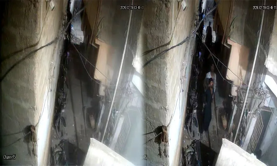 کراچی میں گیس لیکیج دھماکے کی سی سی ٹی وی فوٹیج سامنے آگئی