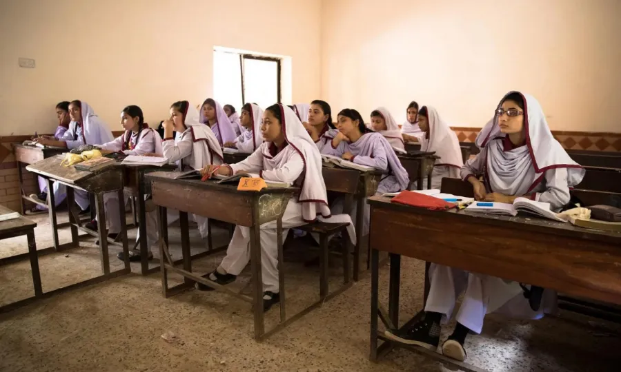 سندھ کے سرکاری گرلز کالجوں میں بڑی پابندی عائد
