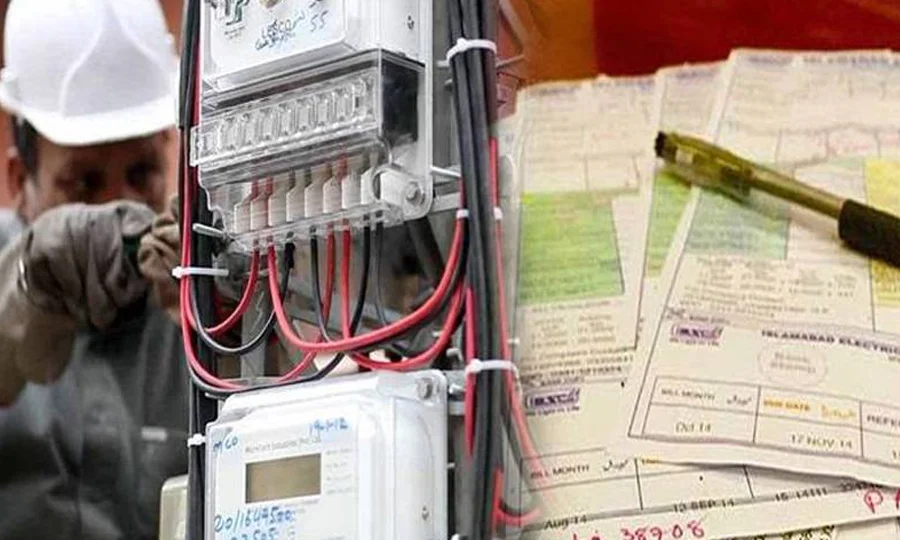 بجلی بلوں پر لوڈ بم گر گیا، نئے فکسڈ چارجز نے صارفین کو شدید جھٹکا دے دیا