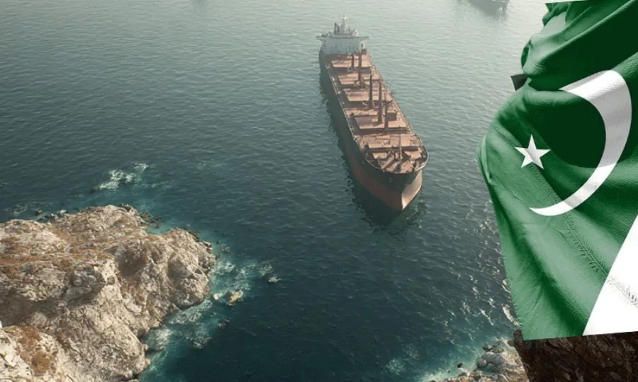 ایران نے مزید 20 پاکستانی جہازوں کو آبنائے ہرمز سے گزرنے کی اجازت دے دی