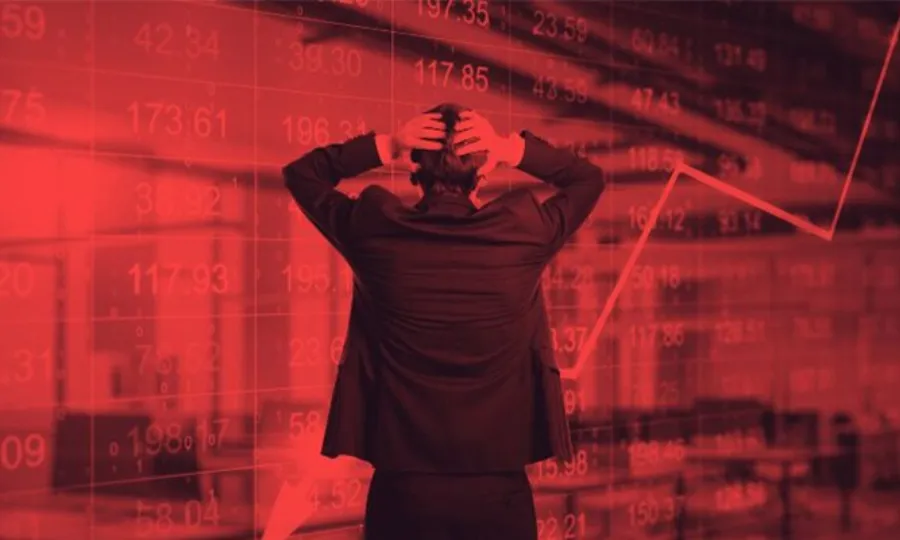 خطے میں جنگی صورتحال؛ پاکستان اسٹاک مارکیٹ کریش کر گئی