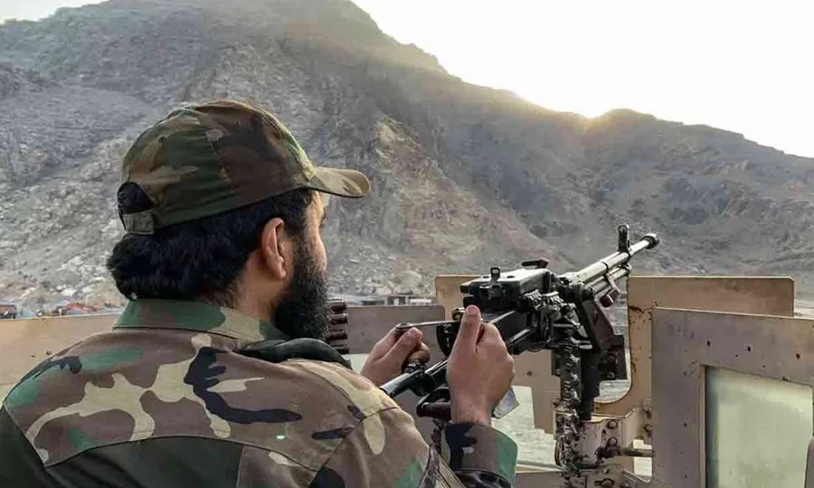 آپریشن غضب للحق جاری؛ افغان طالبان اور خوارج کے خلاف بھرپور کارروائیاں