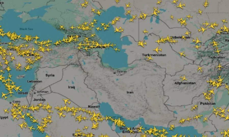 10 ممالک کی فضائی حدود بند، ہزاروں پروازیں متاثر، لاکھوں مسافر پھنس گئے