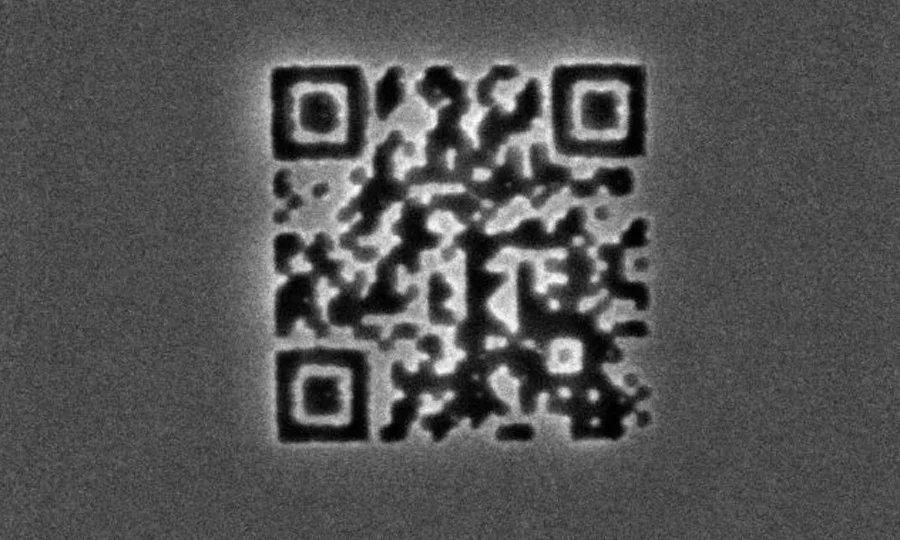 دنیا کا سب سے چھوٹا کیو آر کوڈ تیار، آنکھ سے دیکھنا بھی ممکن نہیں
