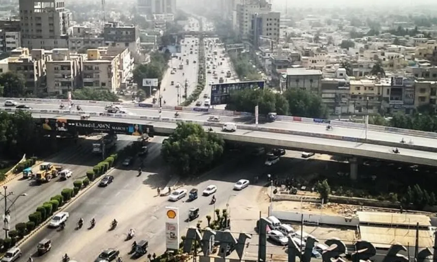 کراچی میں ممکنہ احتجاج کے پیش نظر اہم شاہراہیں ٹریفک کیلئے بند