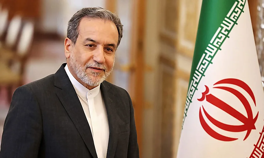 امریکی اڈوں پر حملے حقِ دفاع ہیں، ایرانی وزیر خارجہ عباس عراقچی