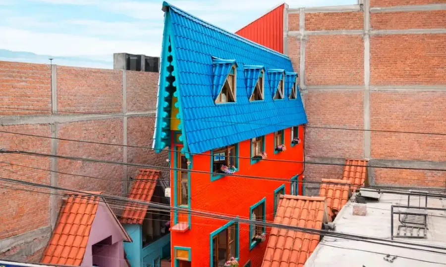 دنیا کا سب سے مختصر گھر، چوڑئی صرف 63 سینٹی میٹر