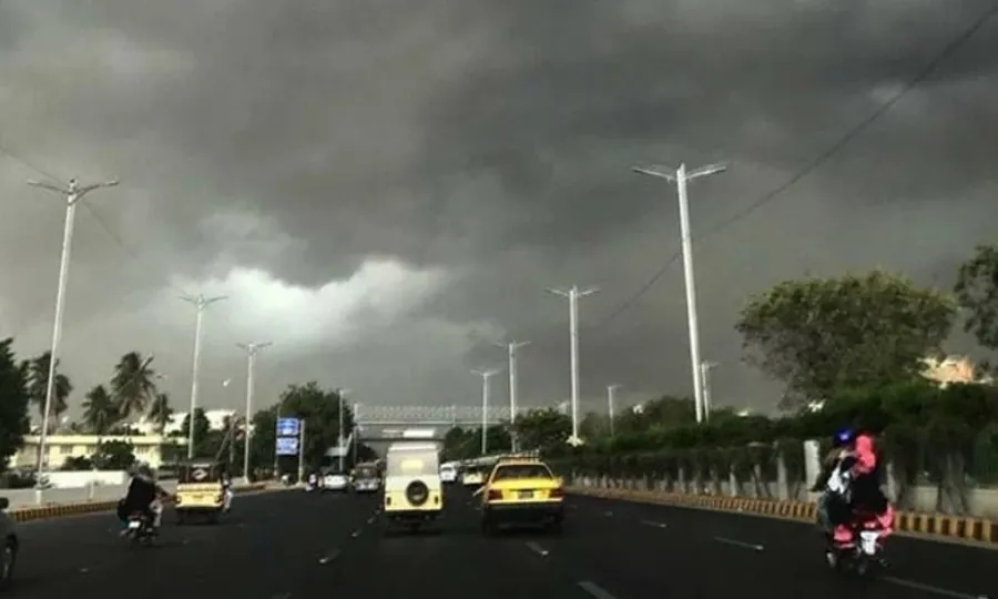 کراچی میں موسم کا بدلتا مزاج؛ آج بارش ہوگی؟