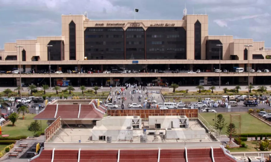 پاکستان سے مشرق وسطی کی آج بھی 155 پروازیں منسوخ