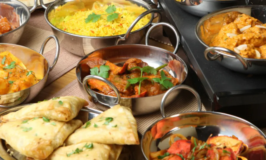 عید کا دوسرا دن؛ ملنے، ملانے، دعوتوں کے اہتمام کا سلسلہ جاری