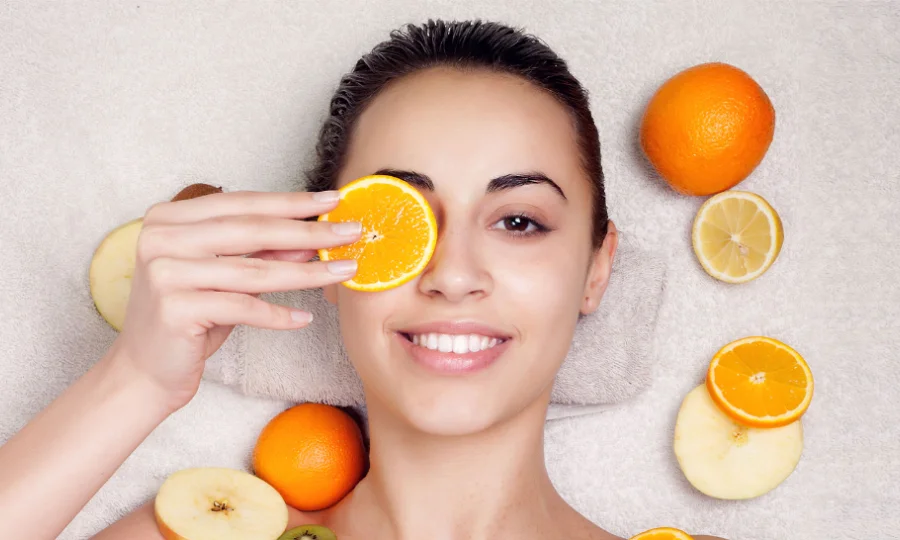 پھل سے صحت پائیں، چھلکوں سے حسن بڑھائیں