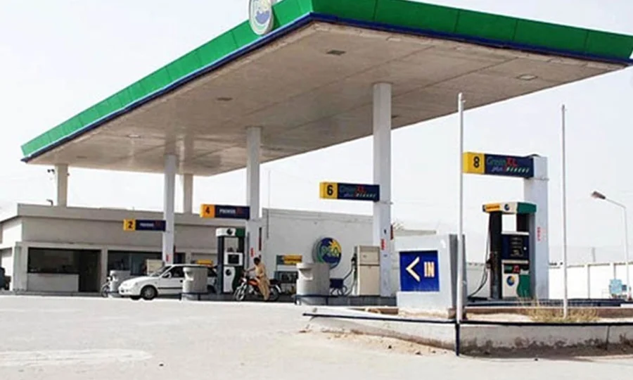 پیٹرول کی قیمتوں میں اضافے کا خدشہ، پیٹرول پمپس کے لیے کوٹہ مقرر