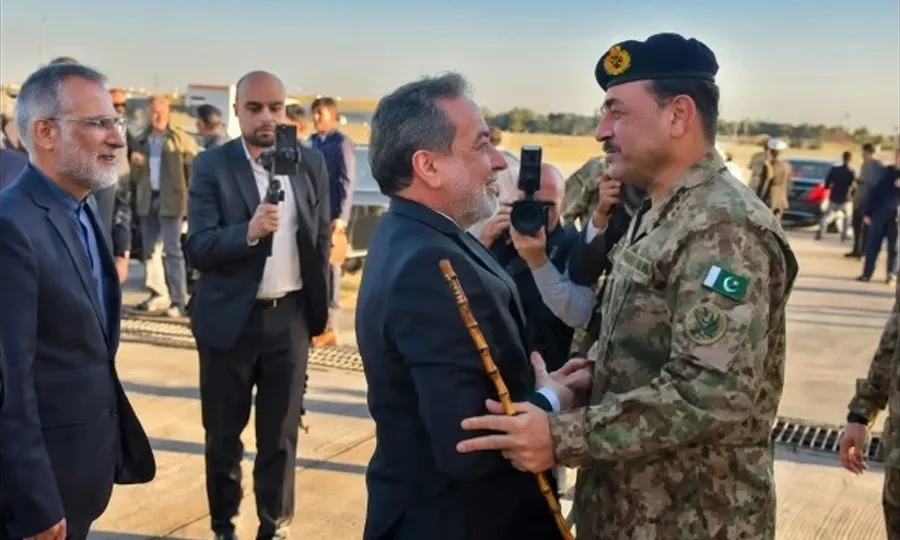 امریکا ایران امن مذاکرات بچانے کے لیے فیلڈ مارشل عاصم منیر سرگرم ہیں، فنانشل ٹائمز