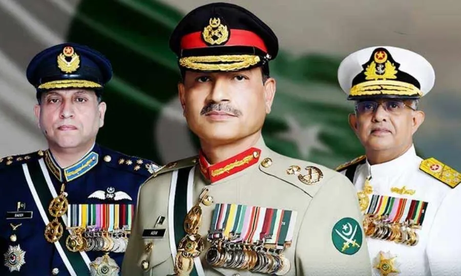 Armed Forces Chiefs congratulate the nation on the 28th anniversary of Youm-e-Takbir