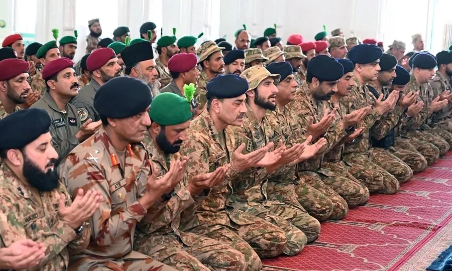 فیلڈ مارشل عاصم منیر کا ژوب کا دورہ؛ عید فوجی جوانوں کے ساتھ منائی