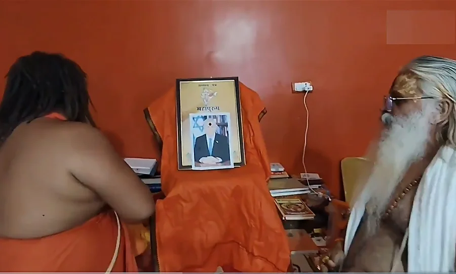 Has Netanyahu also become a god? A video from India has created a stir on social media.