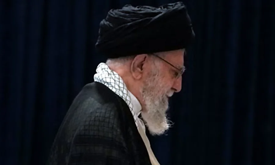 3 ماہ قبل شہید ہونے والے سپریم لیڈر آیت اللہ خامنہ ای کی تدفین کی تیاریاں شروع