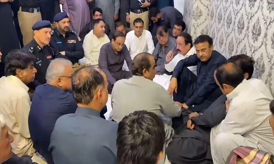 ڈاکٹر آکاش کے اہلخانہ سے وزیر داخلہ اور آئی جی سندھ کی ملاقات، انصاف کی یقین دہانی