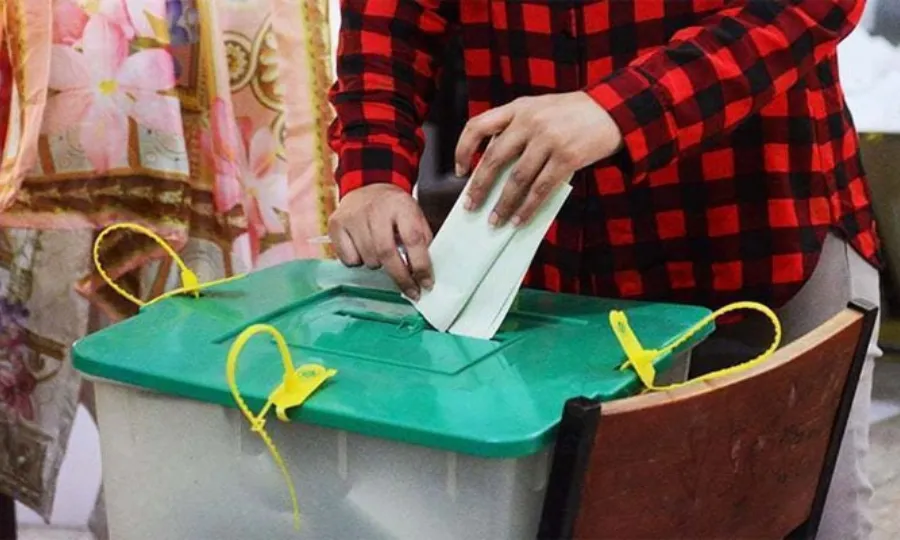 آزاد کشمیر الیکشن کا پہلا مرحلہ؛ میرپور ڈویژن کے 3 اضلاع میں پولنگ کا عمل جاری