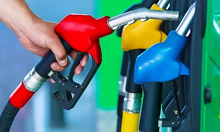 اوگرا کا پیٹرول اور ڈیزل کی قیمتیں برقرار رکھنے کا فیصلہ