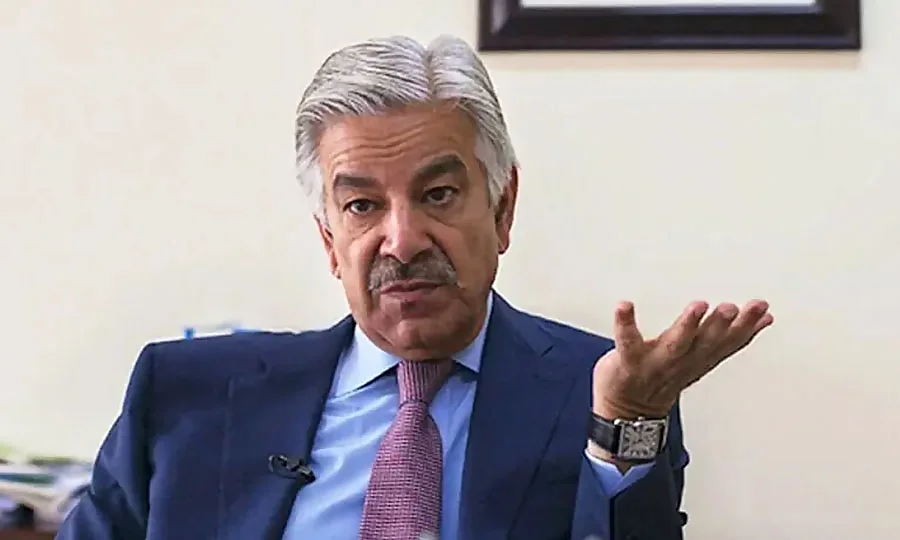 امریکا اور ایران کے درمیان برف پگھلنے لگی، خواجہ آصف نے ممکنہ ڈیل کا عندیہ دے دیا